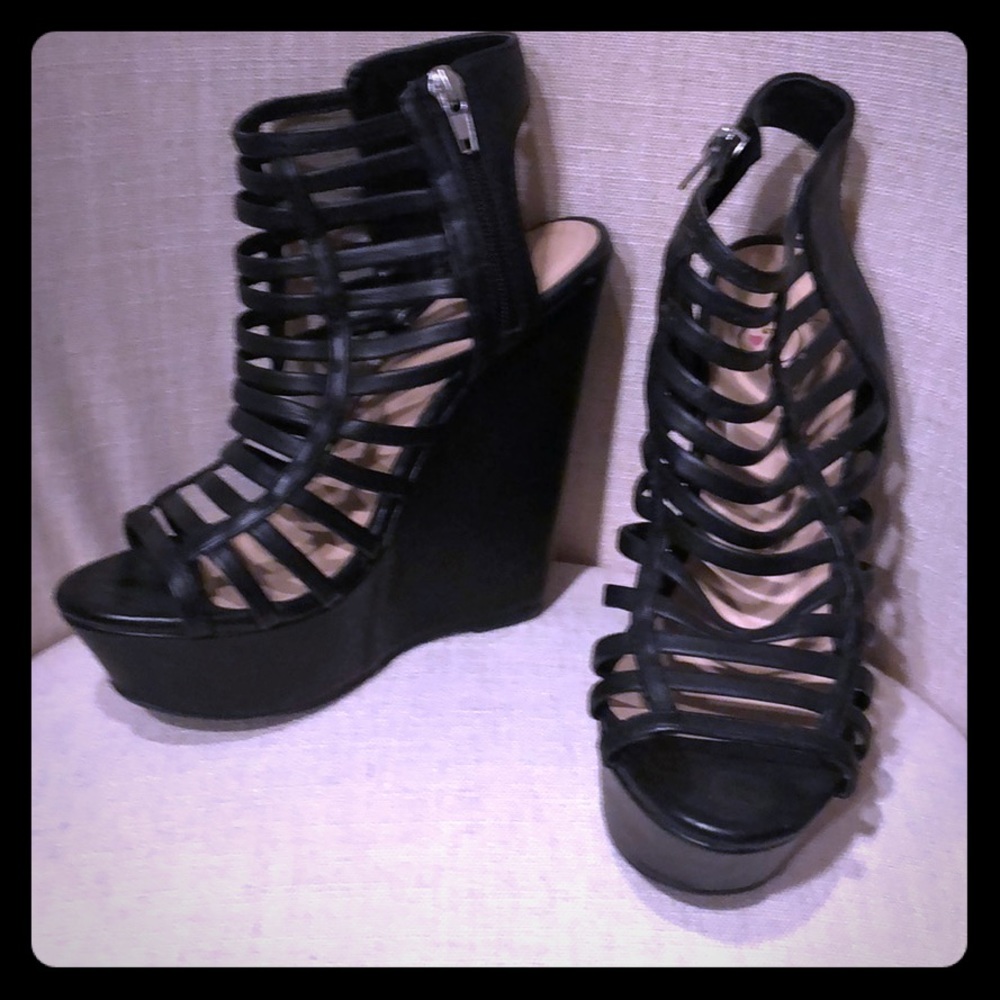 Cute black wedges